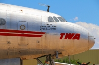lockheed-l-049-constellation_cockpit
