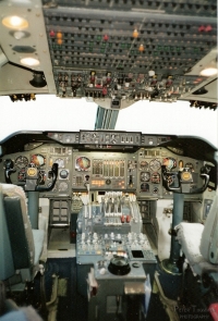 Swissair-Jumbo-Cockpit2