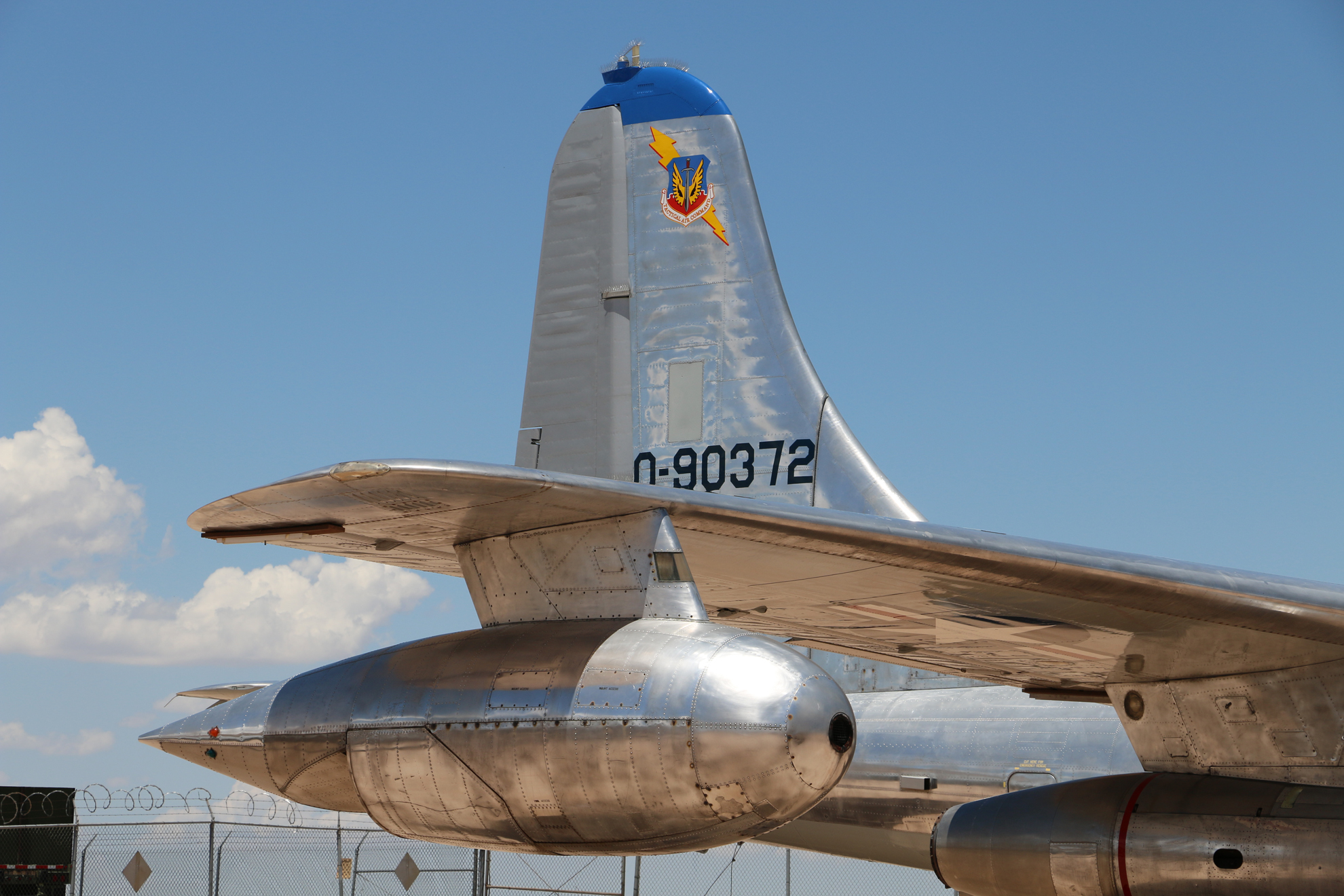 BOEING KB-50J SUPERFORTRESS_WING